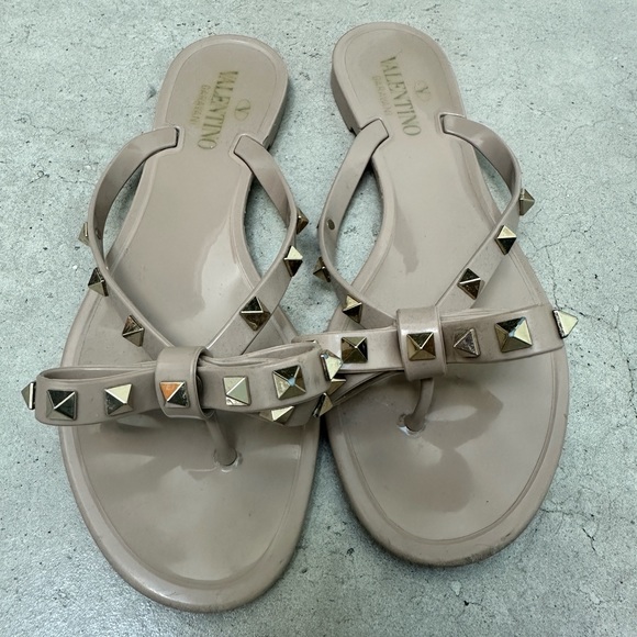 VALENTINO GARAVANI ROCKSTUD PVC SANDALS - Picture 1 of 4